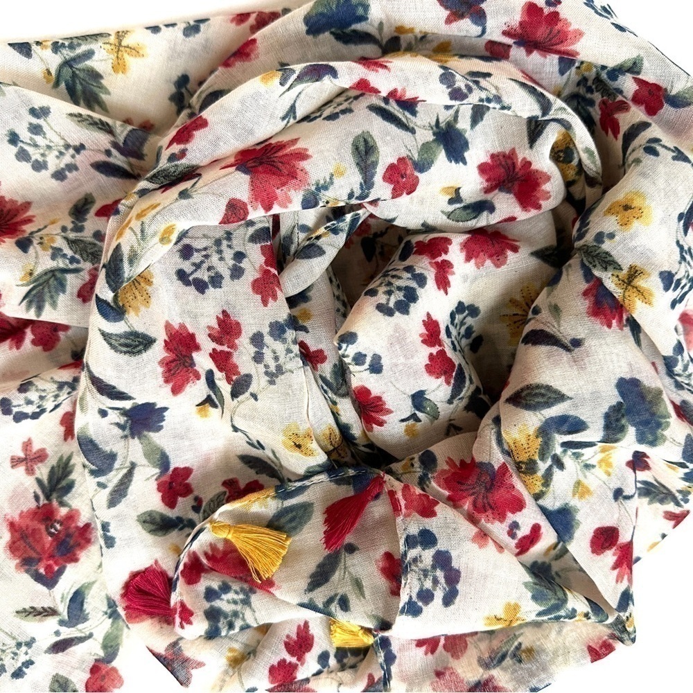 Floral Print Tassel Scarf Shawl Lightweight Wrap 70x35 Soft Boutique - Picture 3 of 5